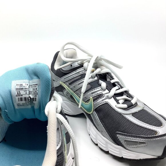 Nike Air Skyraider Sneakers for Women - Picture 2 of 8